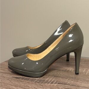 Elegant Gray Women's Pumps